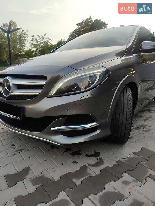 Хэтчбек Mercedes-Benz B-Class 2015 в Горохове