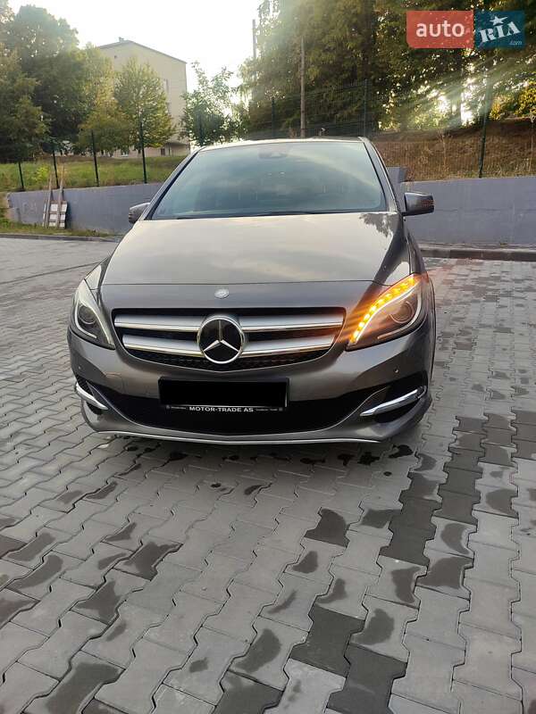 Хэтчбек Mercedes-Benz B-Class 2015 в Горохове