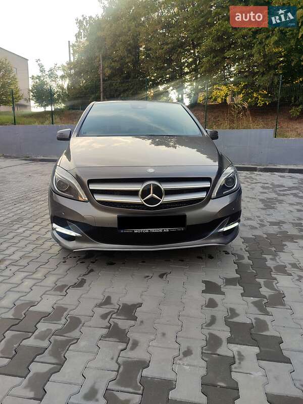 Хэтчбек Mercedes-Benz B-Class 2015 в Горохове