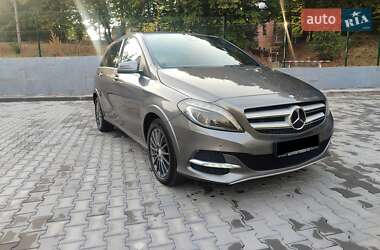Хетчбек Mercedes-Benz B-Class 2015 в 