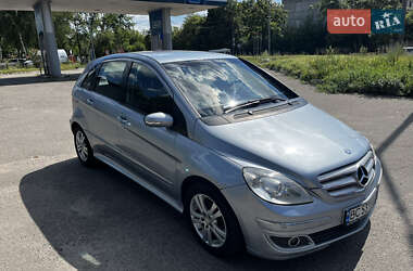 Хэтчбек Mercedes-Benz B-Class 2005 в 