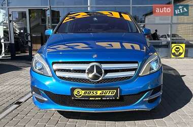 Хэтчбек Mercedes-Benz B-Class 2015 в 