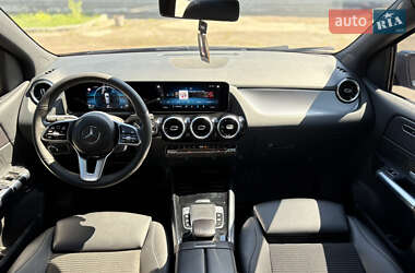 Хэтчбек Mercedes-Benz B-Class 2019 в 