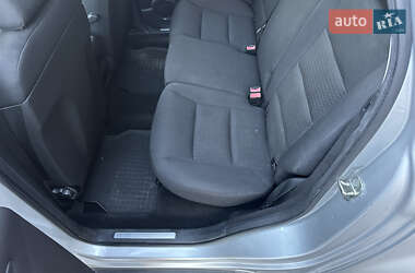 Хэтчбек Mercedes-Benz B-Class 2005 в 