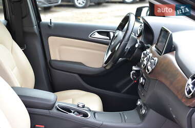 Хэтчбек Mercedes-Benz B-Class 2015 в 