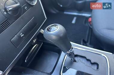 Хэтчбек Mercedes-Benz B-Class 2010 в 