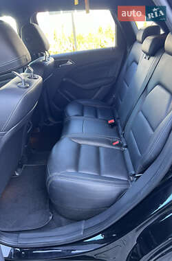 Хэтчбек Mercedes-Benz B-Class 2015 в 