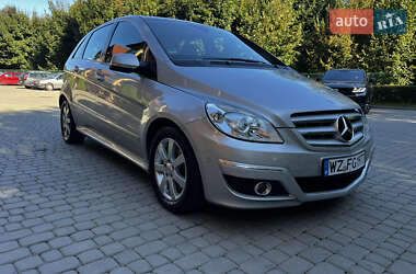 Хэтчбек Mercedes-Benz B-Class 2008 в 