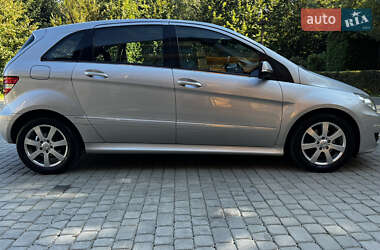 Хэтчбек Mercedes-Benz B-Class 2008 в 