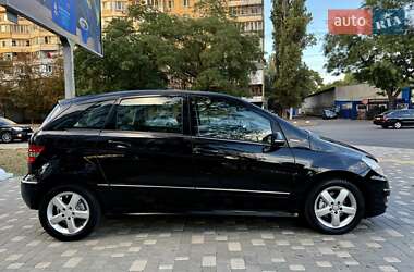 Хэтчбек Mercedes-Benz B-Class 2008 в 