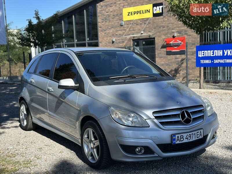 Хэтчбек Mercedes-Benz B-Class 2010 в Виннице фото 3 Хэтчбек Mercedes-Benz B-Class 2010 в Виннице