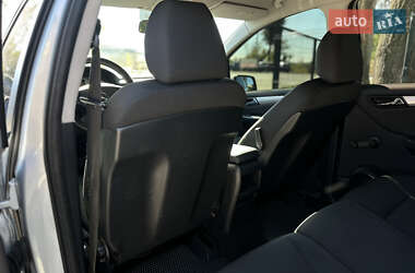 Хэтчбек Mercedes-Benz B-Class 2010 в 