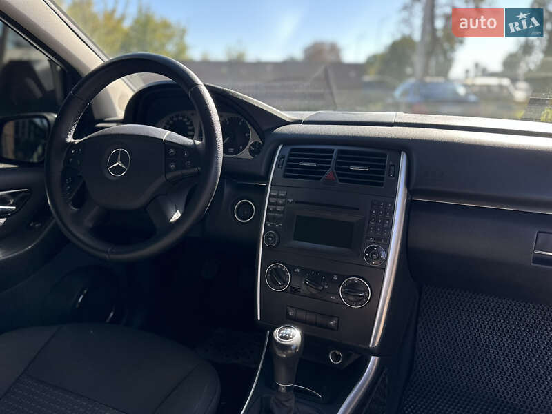 Хэтчбек Mercedes-Benz B-Class 2010 в Виннице фото 47 Хэтчбек Mercedes-Benz B-Class 2010 в Виннице