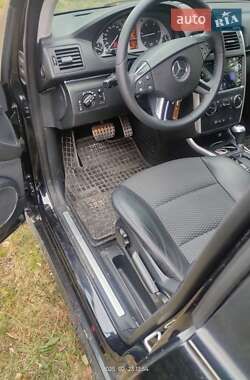 Хэтчбек Mercedes-Benz B-Class 2009 в 