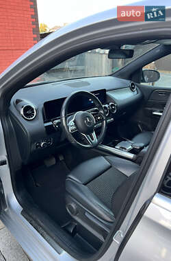 Хэтчбек Mercedes-Benz B-Class 2019 в 