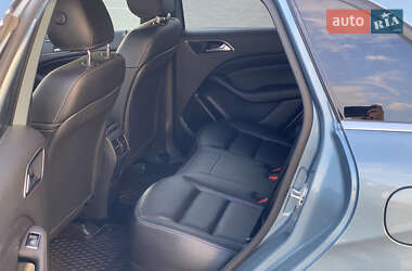 Хэтчбек Mercedes-Benz B-Class 2015 в 