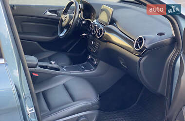 Хэтчбек Mercedes-Benz B-Class 2015 в 