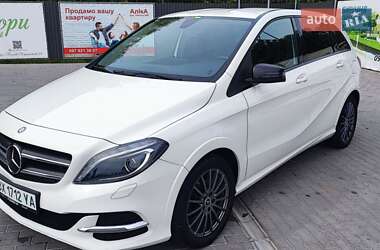 Хэтчбек Mercedes-Benz B-Class 2015 в 
