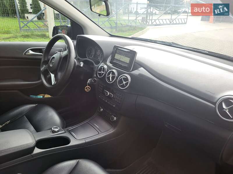 Хэтчбек Mercedes-Benz B-Class 2014 в Львове