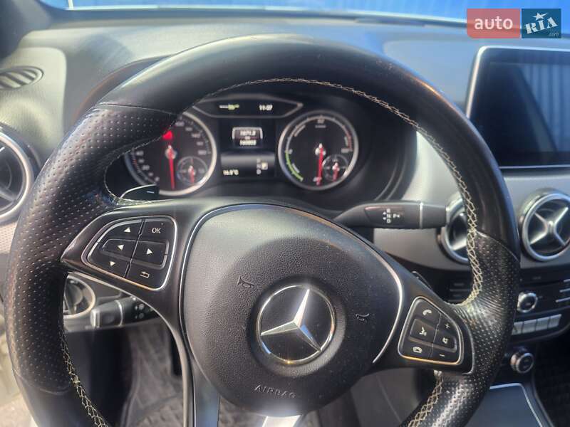 Хэтчбек Mercedes-Benz B-Class 2015 в Кропивницком