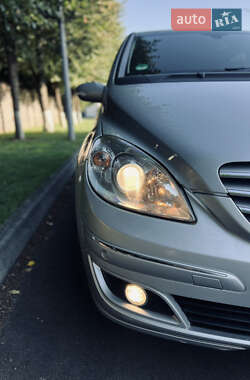 Хетчбек Mercedes-Benz B-Class 2006 в 