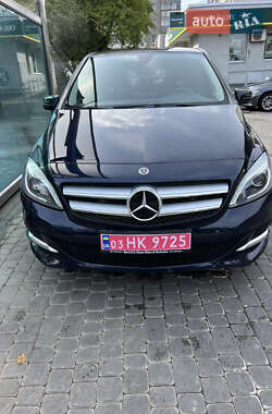 Хэтчбек Mercedes-Benz B-Class 2017 в 