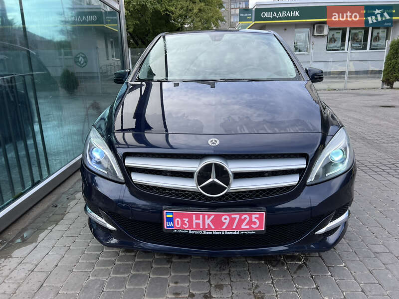 Хэтчбек Mercedes-Benz B-Class 2017 в Львове