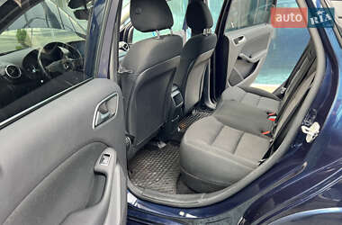 Хэтчбек Mercedes-Benz B-Class 2017 в 