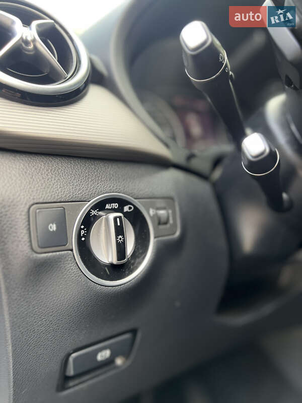 Хэтчбек Mercedes-Benz B-Class 2017 в Львове