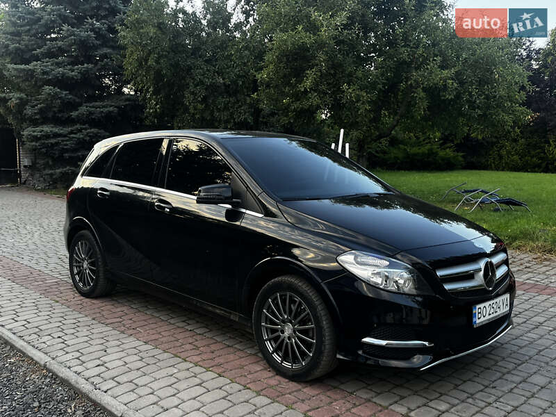 Mercedes-Benz B-Class 2015 Mercedes-Benz B-Class 2015