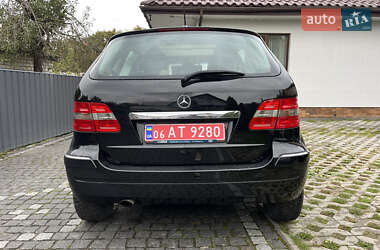 Хэтчбек Mercedes-Benz B-Class 2006 в 