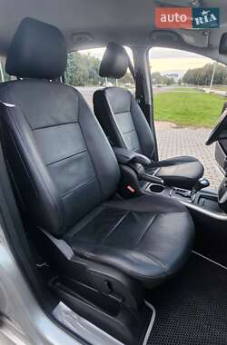 Хэтчбек Mercedes-Benz B-Class 2011 в 