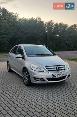 Хэтчбек Mercedes-Benz B-Class 2011 в 