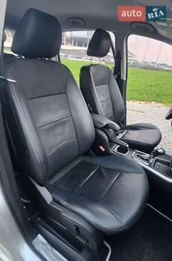 Хэтчбек Mercedes-Benz B-Class 2011 в 