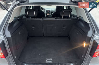 Хэтчбек Mercedes-Benz B-Class 2009 в 