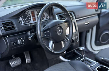 Хэтчбек Mercedes-Benz B-Class 2011 в 