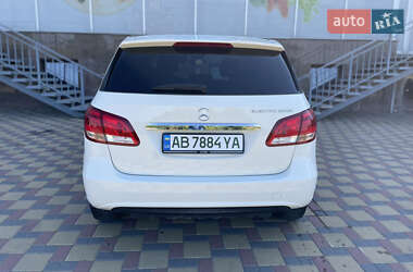 Хэтчбек Mercedes-Benz B-Class 2015 в 