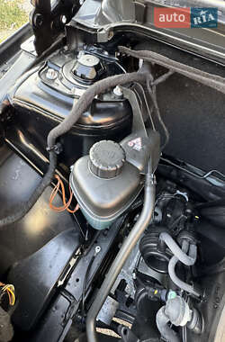 Хэтчбек Mercedes-Benz B-Class 2010 в 