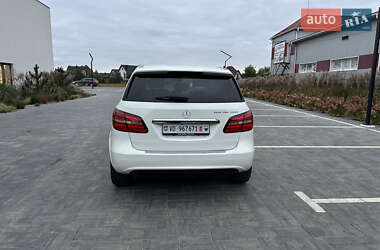 Хэтчбек Mercedes-Benz B-Class 2015 в 