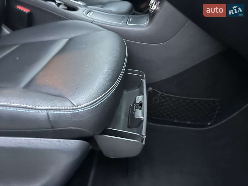 Хэтчбек Mercedes-Benz B-Class 2015 в Луцке