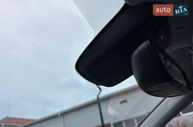 Хэтчбек Mercedes-Benz B-Class 2015 в 
