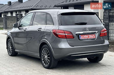 Хэтчбек Mercedes-Benz B-Class 2015 в 