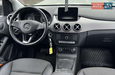 Хэтчбек Mercedes-Benz B-Class 2015 в 