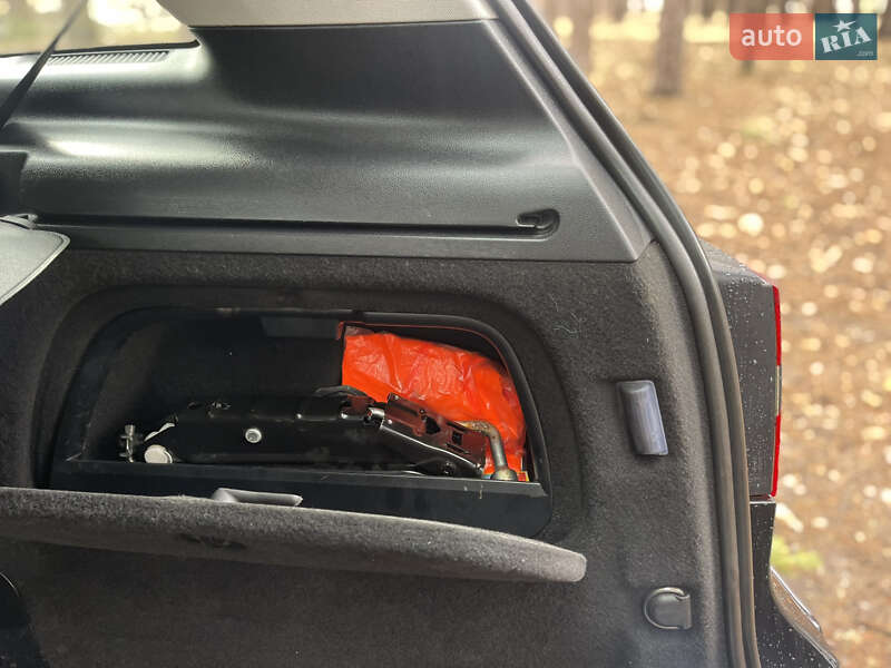 Хетчбек Mercedes-Benz B-Class 2006 в Києві фото 26 Хетчбек Mercedes-Benz B-Class 2006 в Києві