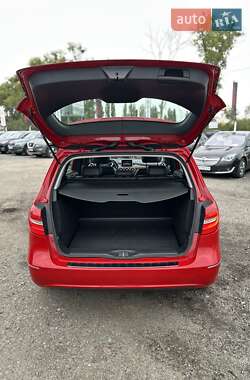 Хэтчбек Mercedes-Benz B-Class 2013 в 