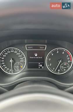 Хэтчбек Mercedes-Benz B-Class 2013 в 