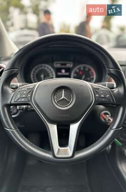 Хэтчбек Mercedes-Benz B-Class 2013 в 