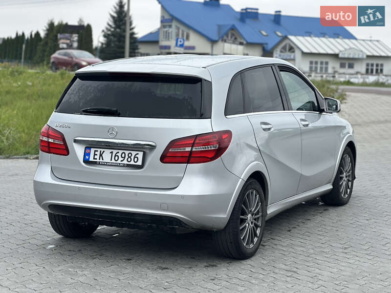 Хетчбек Mercedes-Benz B-Class 2016 в Львові фото 11 Хетчбек Mercedes-Benz B-Class 2016 в Львові