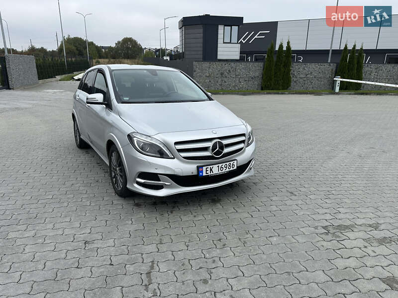 Хетчбек Mercedes-Benz B-Class 2016 в Львові фото 23 Хетчбек Mercedes-Benz B-Class 2016 в Львові