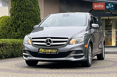 Хэтчбек Mercedes-Benz B-Class 2017 в 
